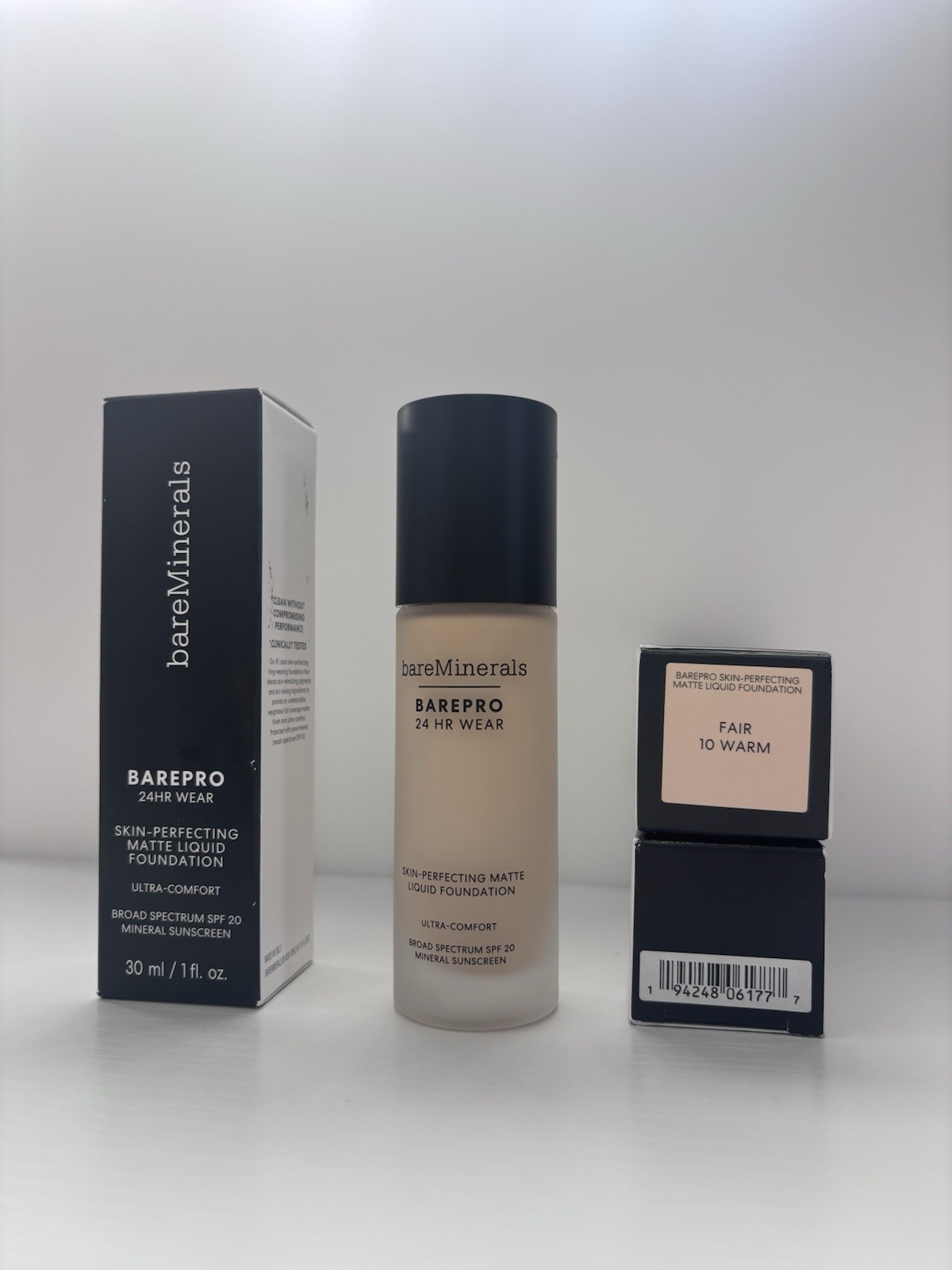 bareMinerals BAREPRO 24HR Wear Liquid Foundation – Fair 10 Warm