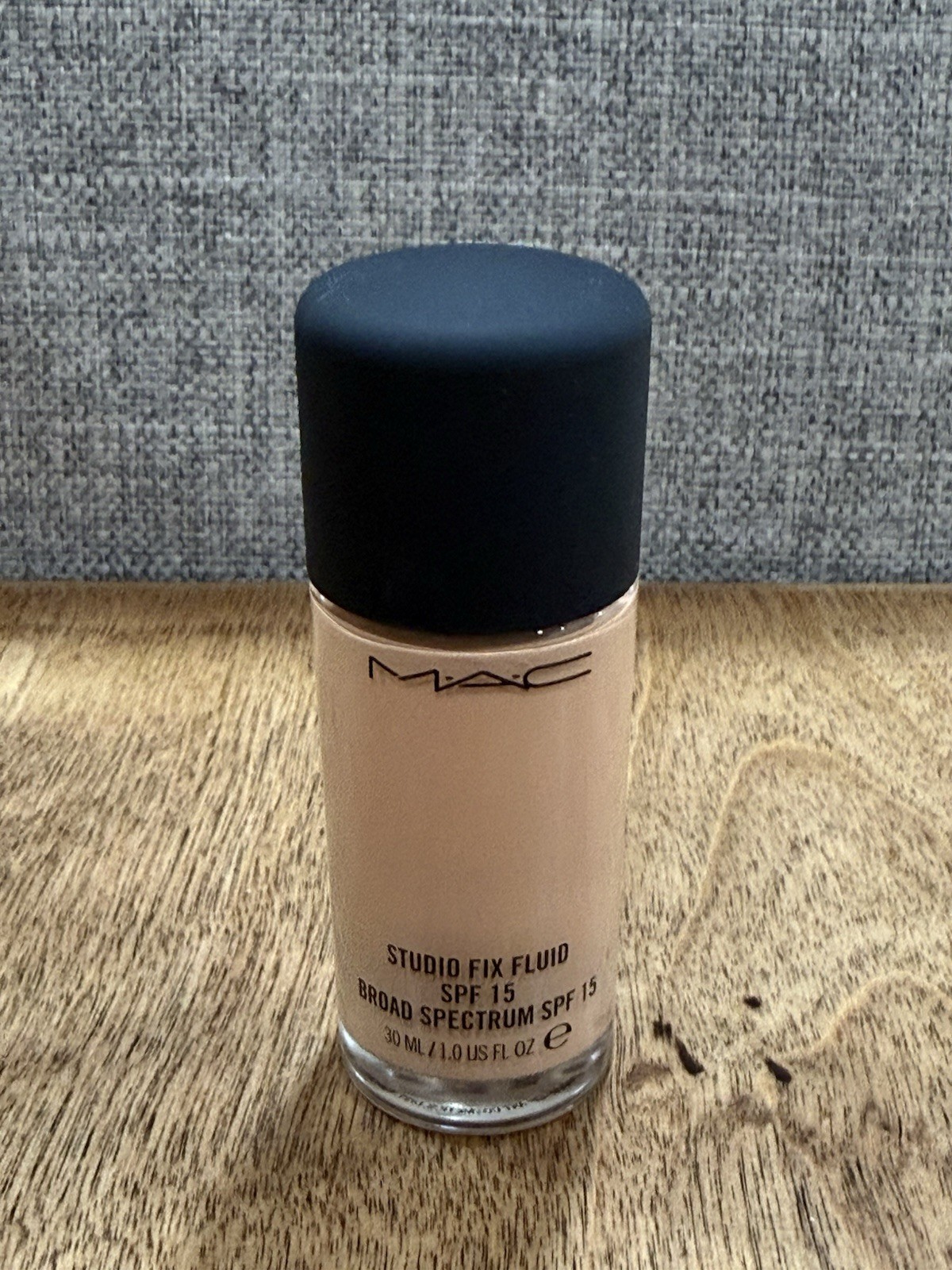 MAC STUDIO FIX FLUID SPF 15 (30ML/1.0OZ) ~ NW25 New