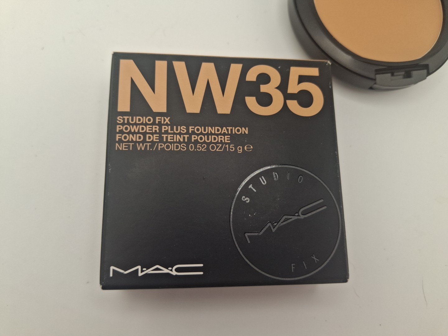 MAC Studio Fix Powder Plus Foundation NW 35 .52 oz / 15 g Original / Old Formula