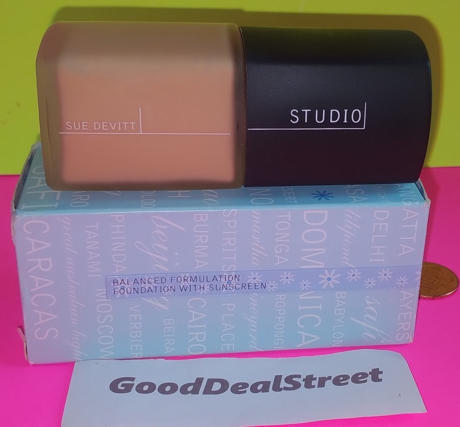 Sue Devitt Studio NIB Balanced Foundation with sunscreen Nullarbor Plain 1.12oz.