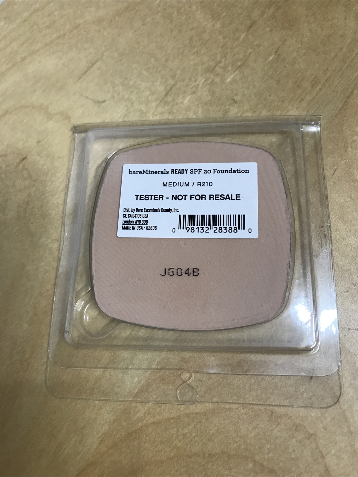 Full Size Tester 14g MEDIUM R210 Bareminerals Ready SPF 20 Foundation