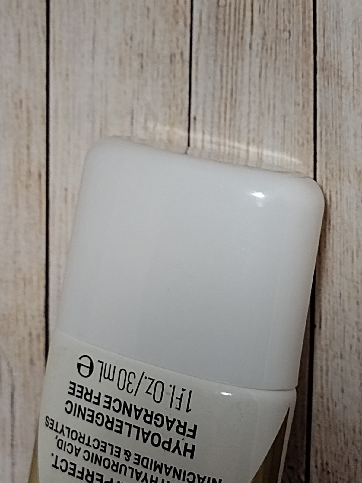 Almay AGELESS SMART SHADE FOUNDATION Hyaluronic Acid Niacinamide 1 oz 500 GOLDEN