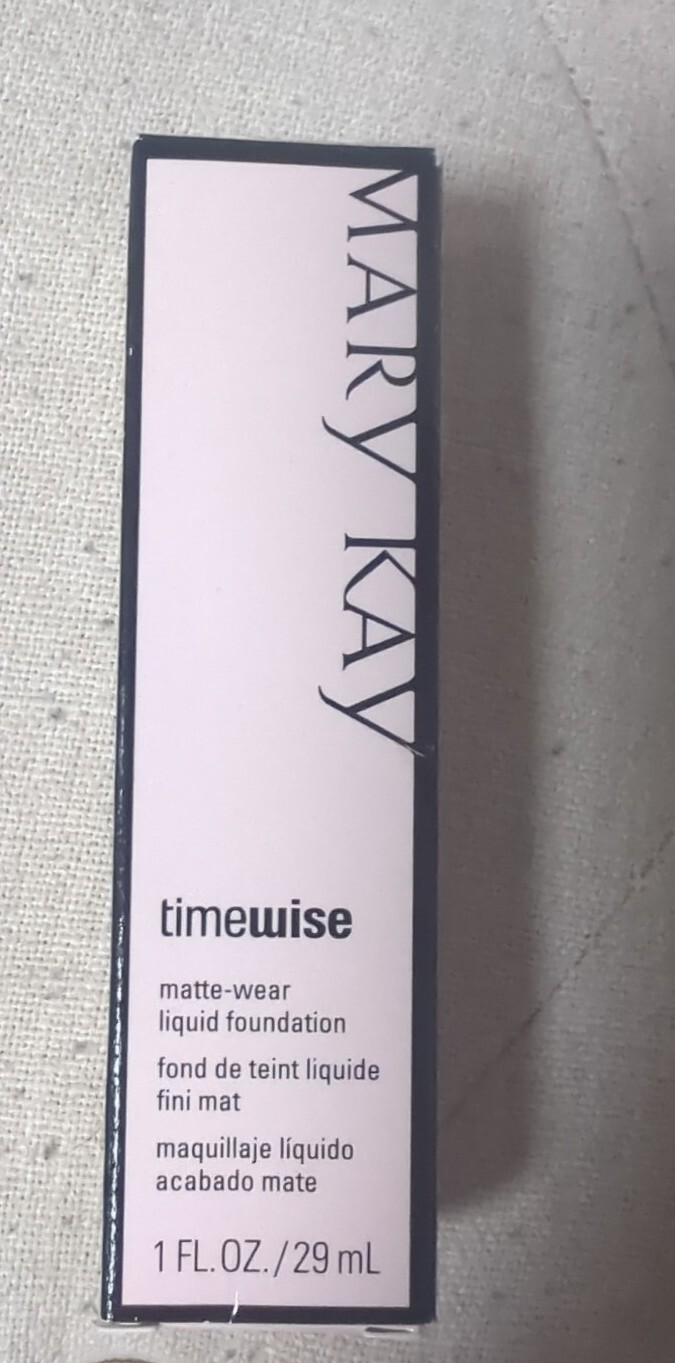 New Mary Kay Timewise Ivory 5 Matte Wear Liquid Foundation #038754