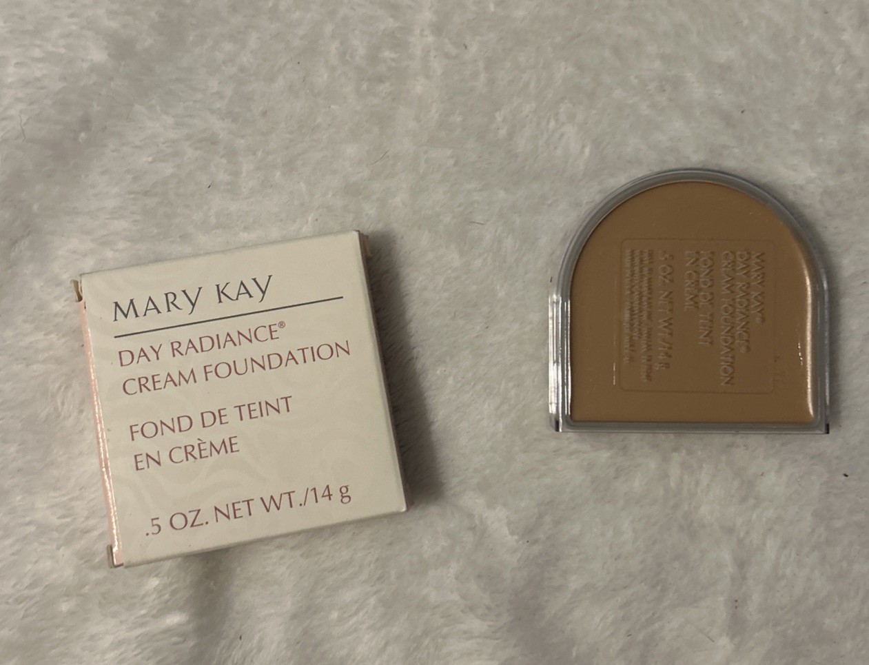 Mary Kay Day Radiance Cream Foundation FAWN BEIGE 834900 Rare New In Box