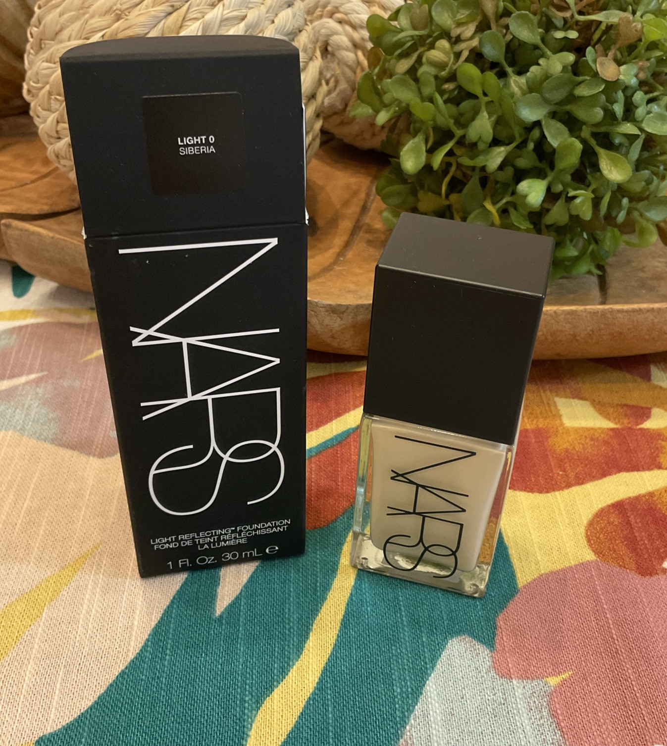 Nars Light Reflecting Foundation SIBERIA Light 0 – Size 30mL / 1 Oz.