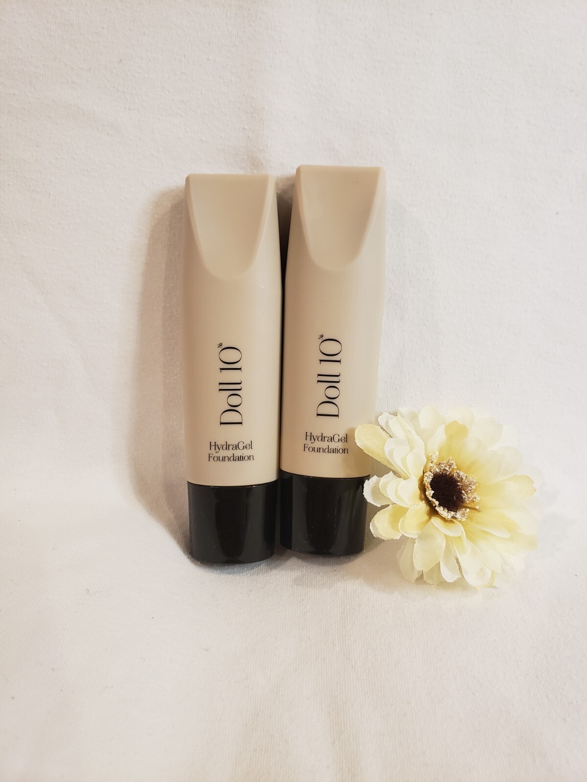 Doll 10 Hydragel Foundation 30 ml 1 oz NWOB Hydra Gel Deep- Lot Of 2