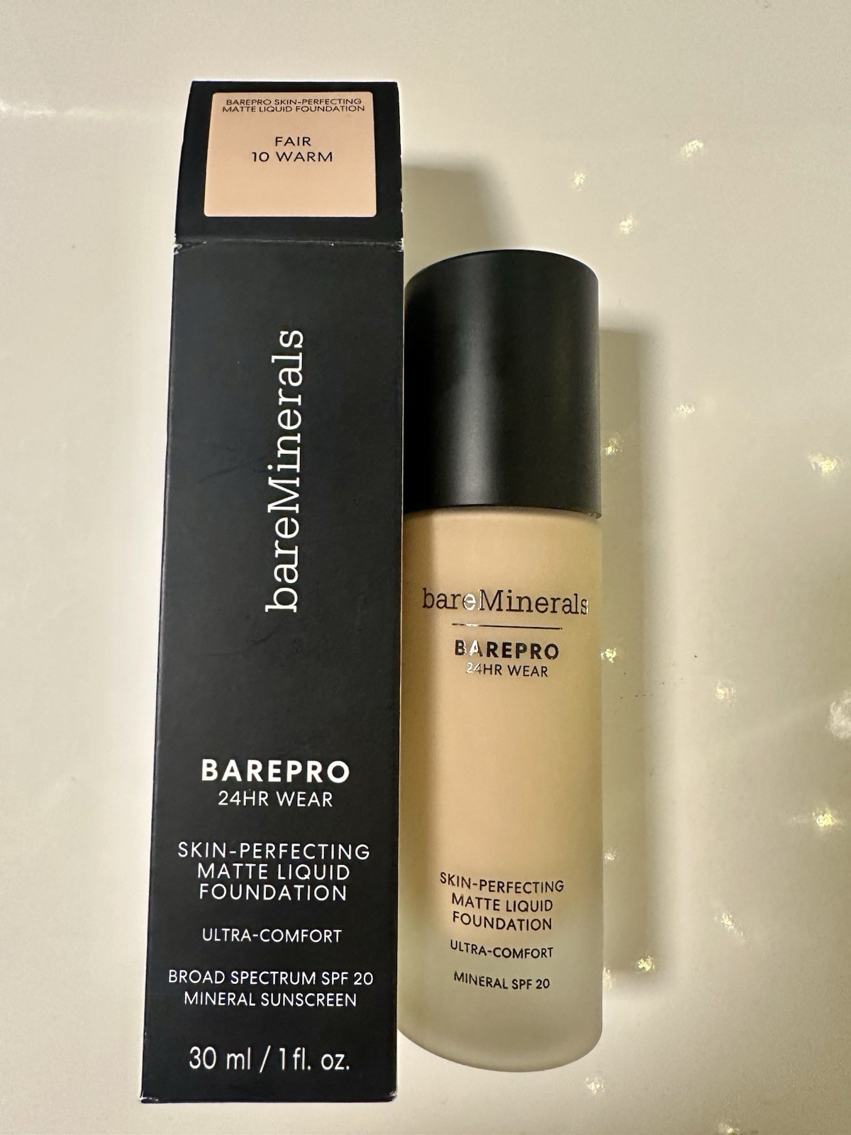 bareMinerals BAREPRO 24hr Wear Matte Liquid Foundation SPF 20 FAIR 10 WARM NIB