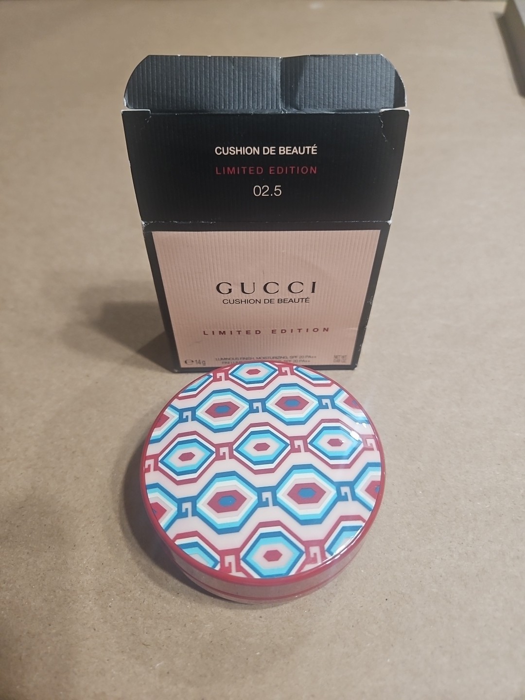 Brand New Gucci Cushion De Beaute Foundation Limited Edition #02.5 NIB