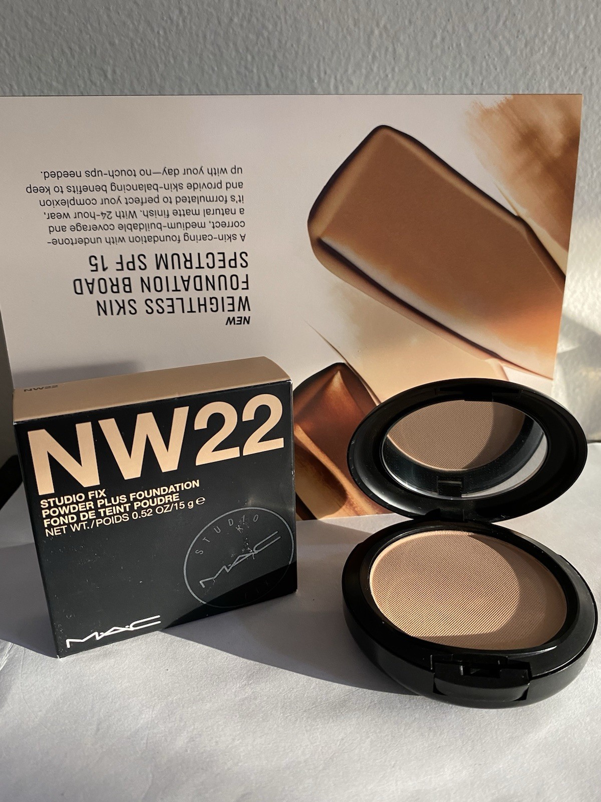 MAC Studio Fix Powder Plus Foundation~ 15 g ~ Original Formula, NW22, Brand New