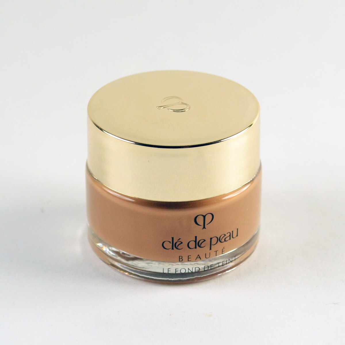 Cle De Peau The Foundation n O80 DEEP OCHER – Travel Size 15mL / 0.56 Oz.