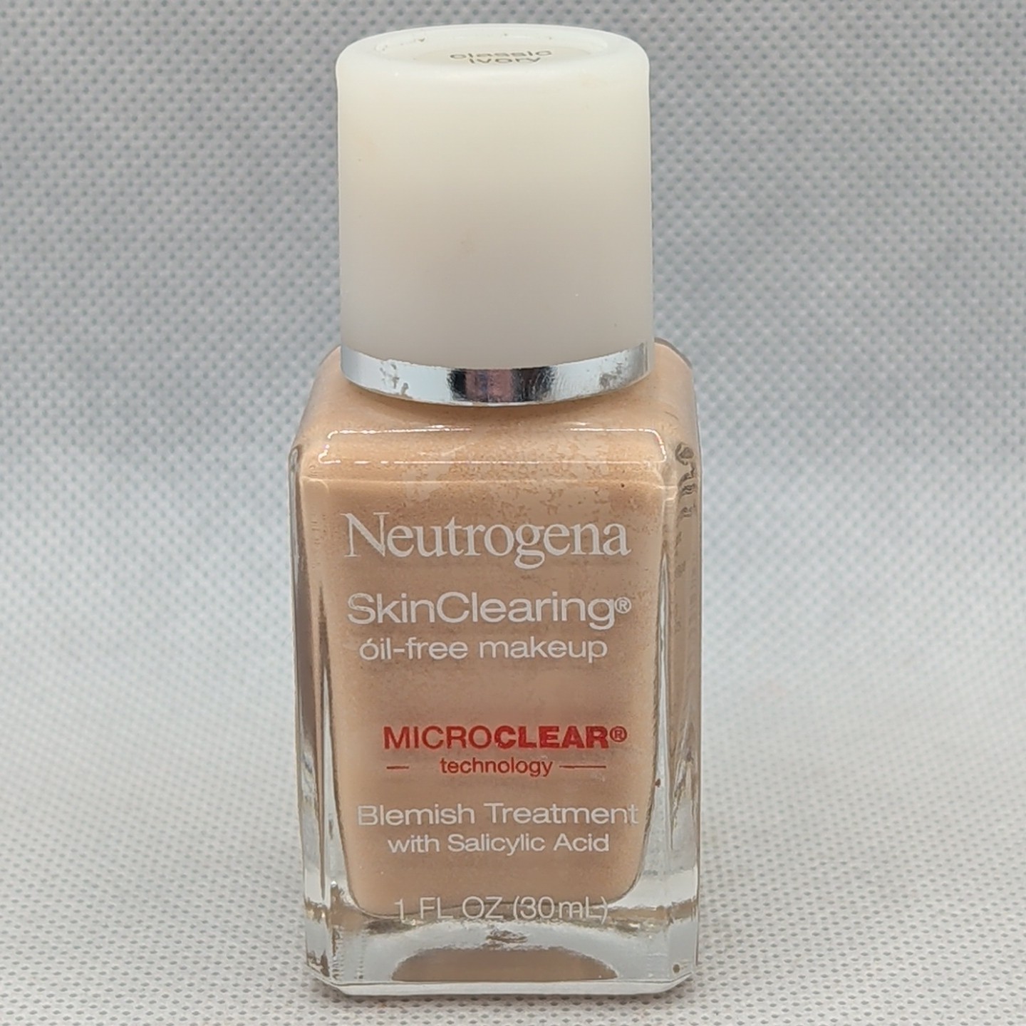 Neutrogena Skin Clearing Oil Free Makeup ~ You Choose one ~ READ DESC