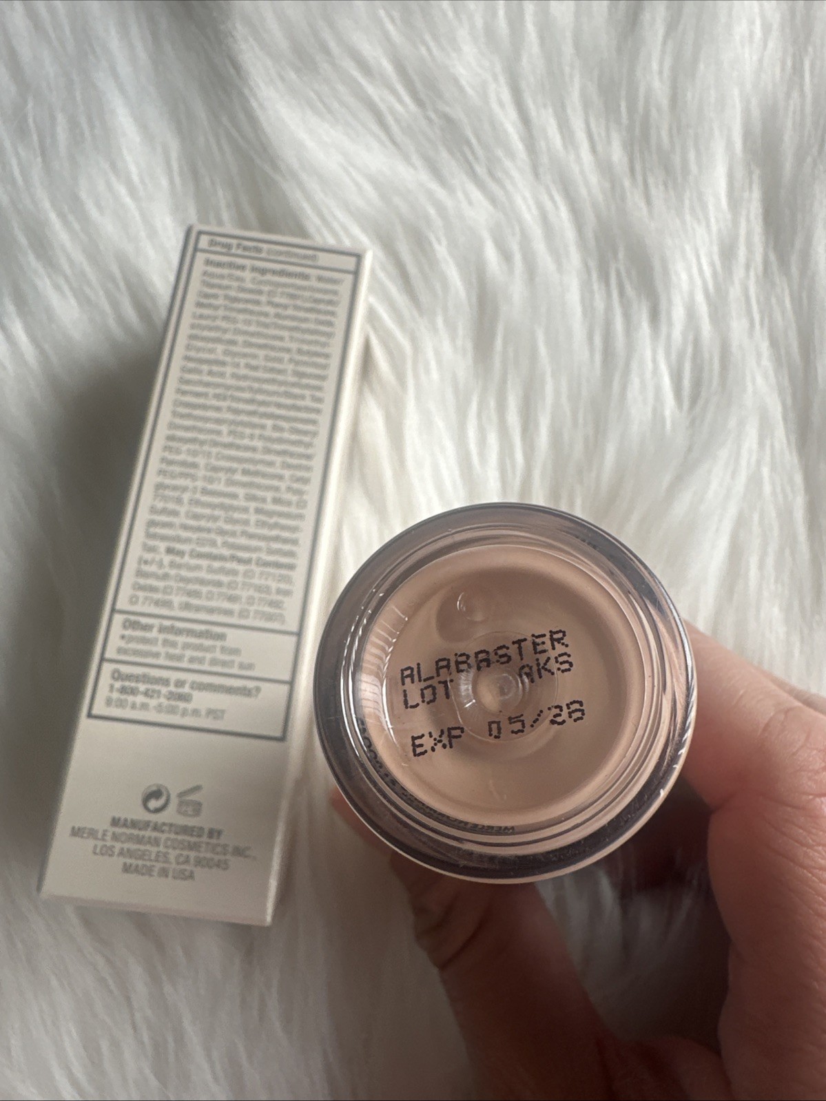 Merle Norman Timeless Illuminating Makeup In Alabaster SPF 30 1oz Exp 5/28