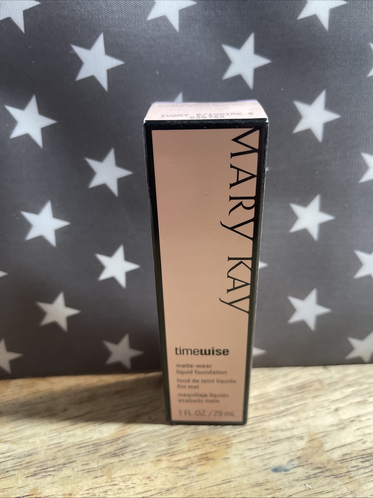 Mary Kay TimeWise Matte-Wear Liquid Foundation Ivory 5 038754 Comb. To Oily