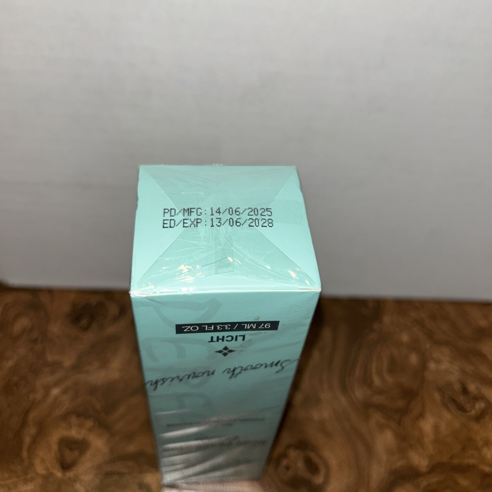 Westmore Beauty Supreme Creme All Over Complexion Perfector Light 3.3 oz FRESH!