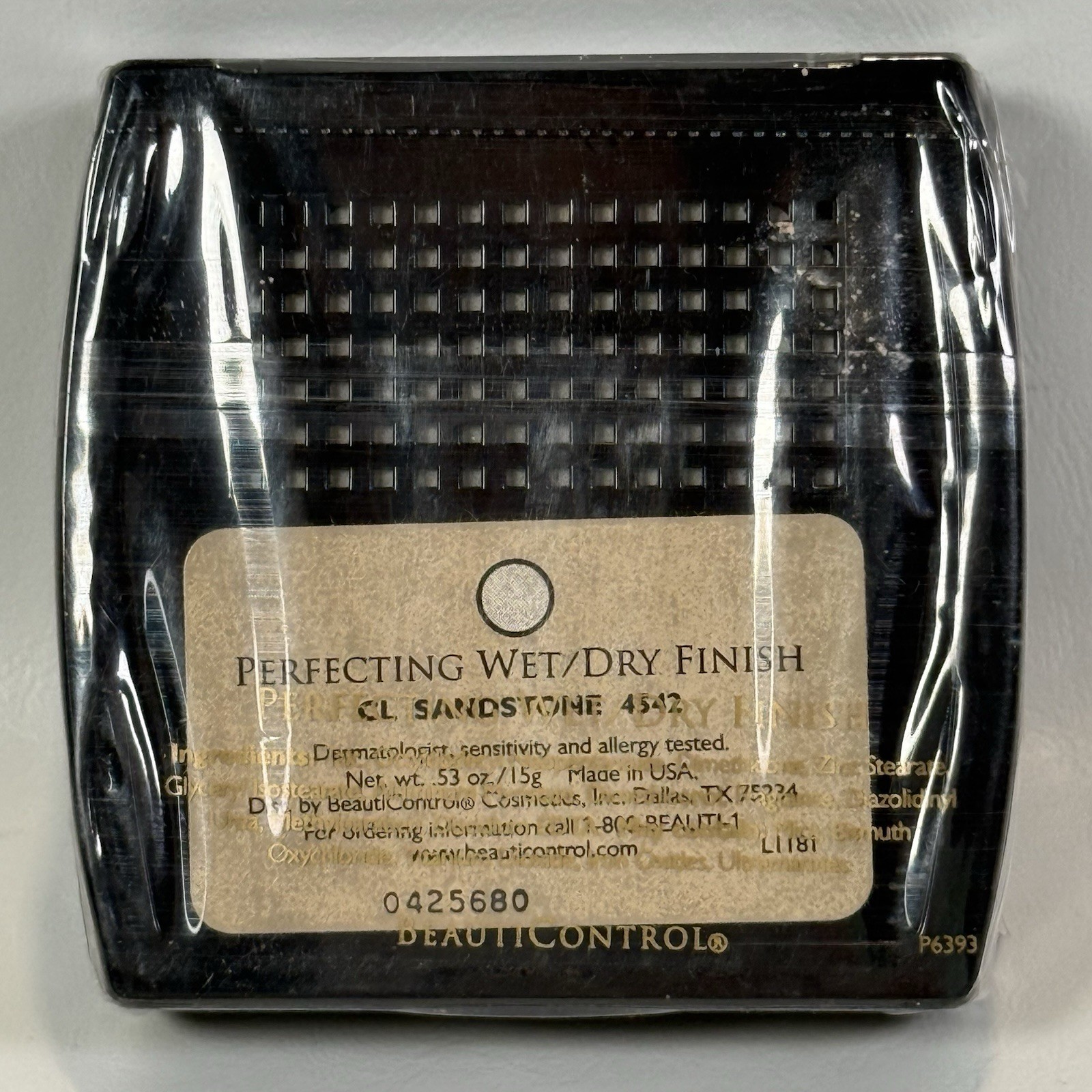Beauticontrol Perfecting Wet/Dry Finish Foundation CL Sandstone 4542 Sz .53 oz