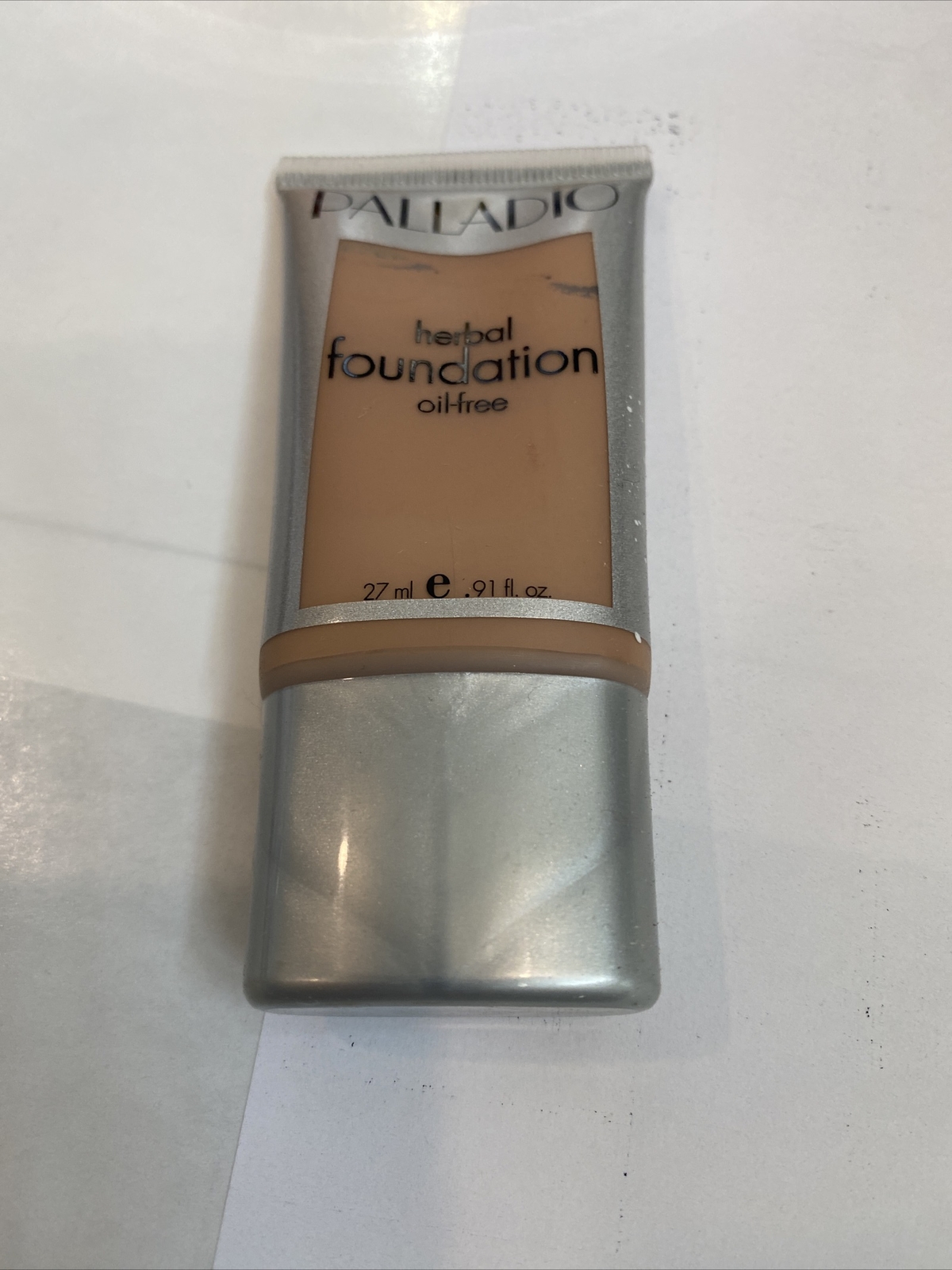 NEW! SEALED! PALLADIO OIL-FREE ( PFF06 SANDY BEIGE ) HERBAL FOUNDATION