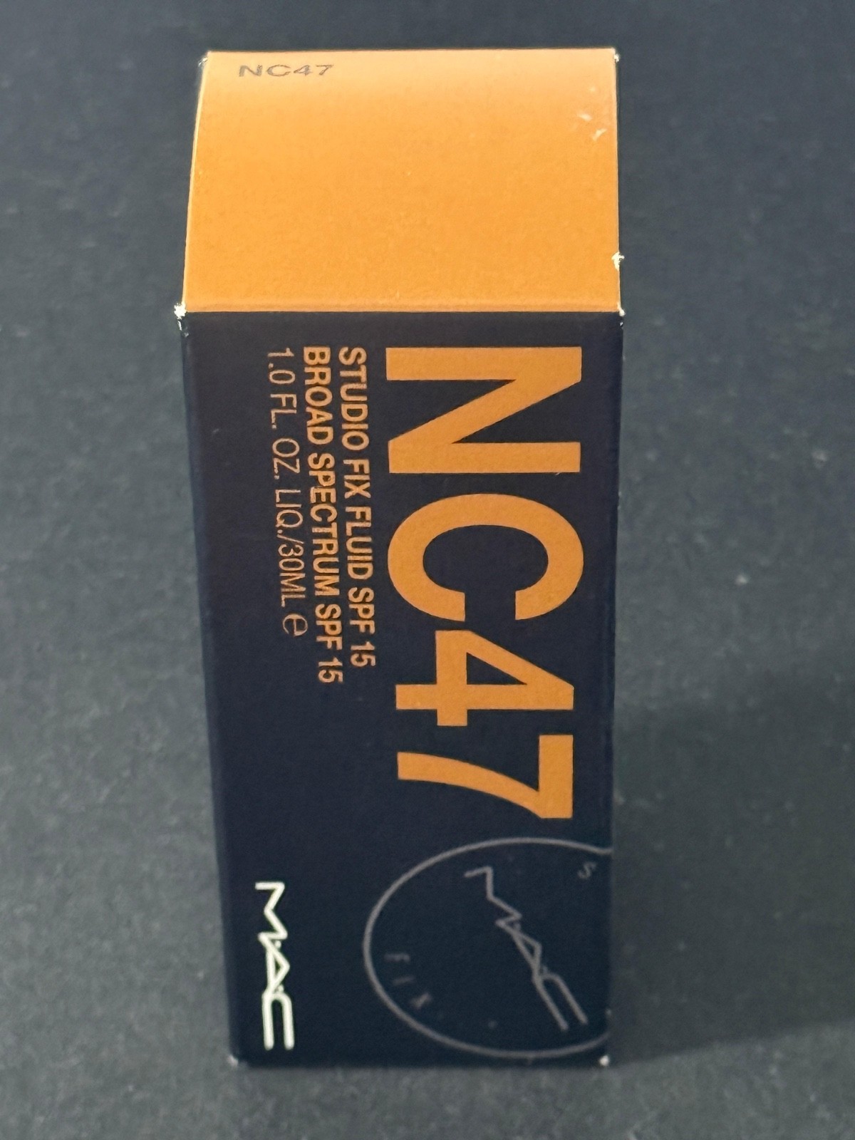 M.A.C Studio Fix Fluid Broad Spectrum SPF 15 – NC47 – 1 oz / 30 ml – New in Box