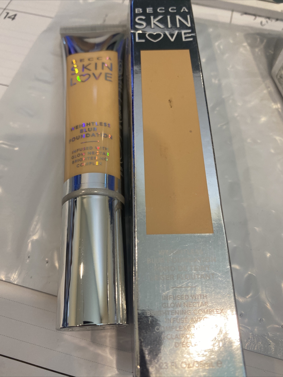 Becca Skin Love Weightless Blur Foundation Sand. Foundation-full Size