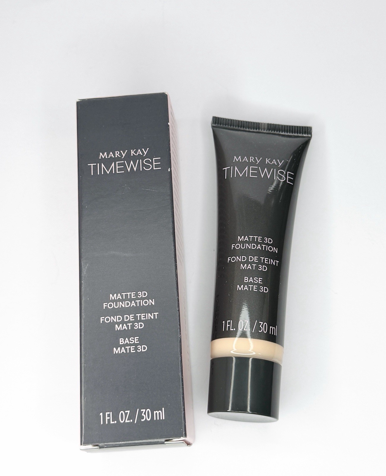 New In Box Mary Kay Timewise Matte 3D Foundation Ivory C 110 Full Size 1oz 30ml