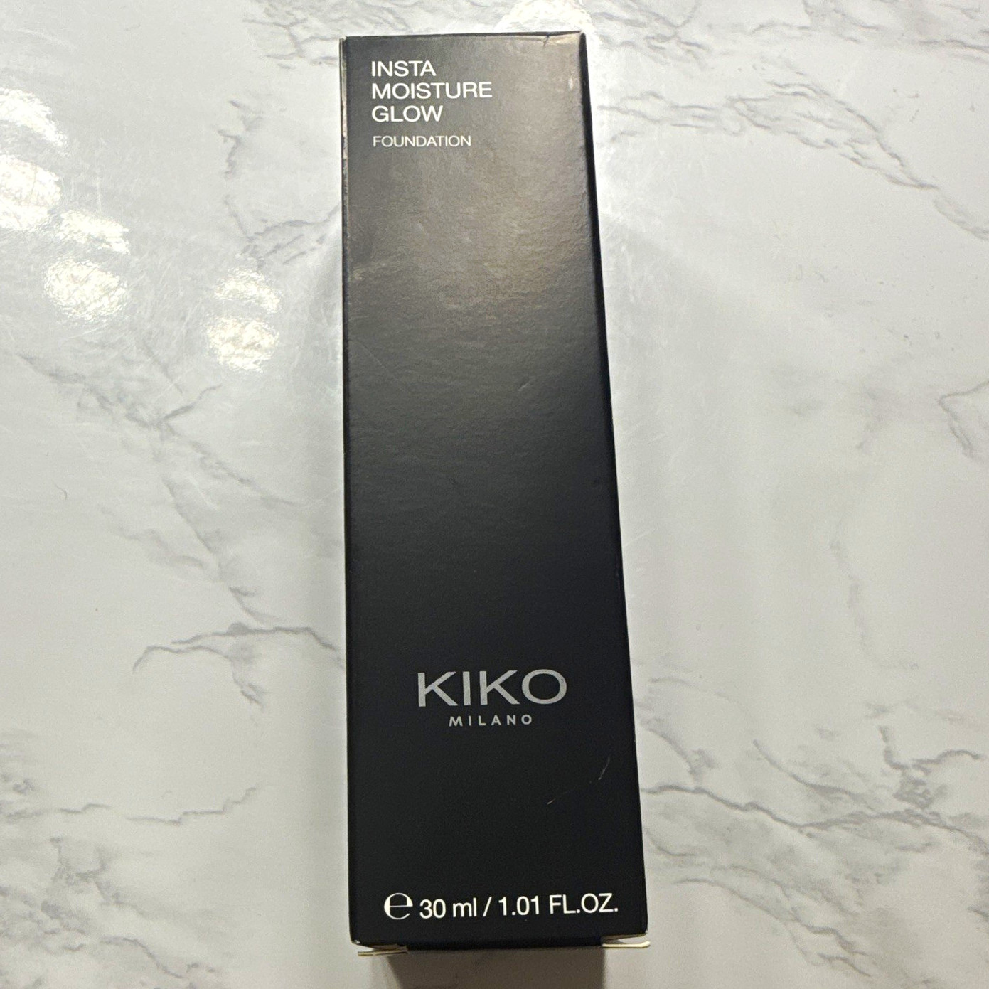 KIKO MILANO Insta Moisture Glow Liquid Foundation Buildable Luminous 4.5N