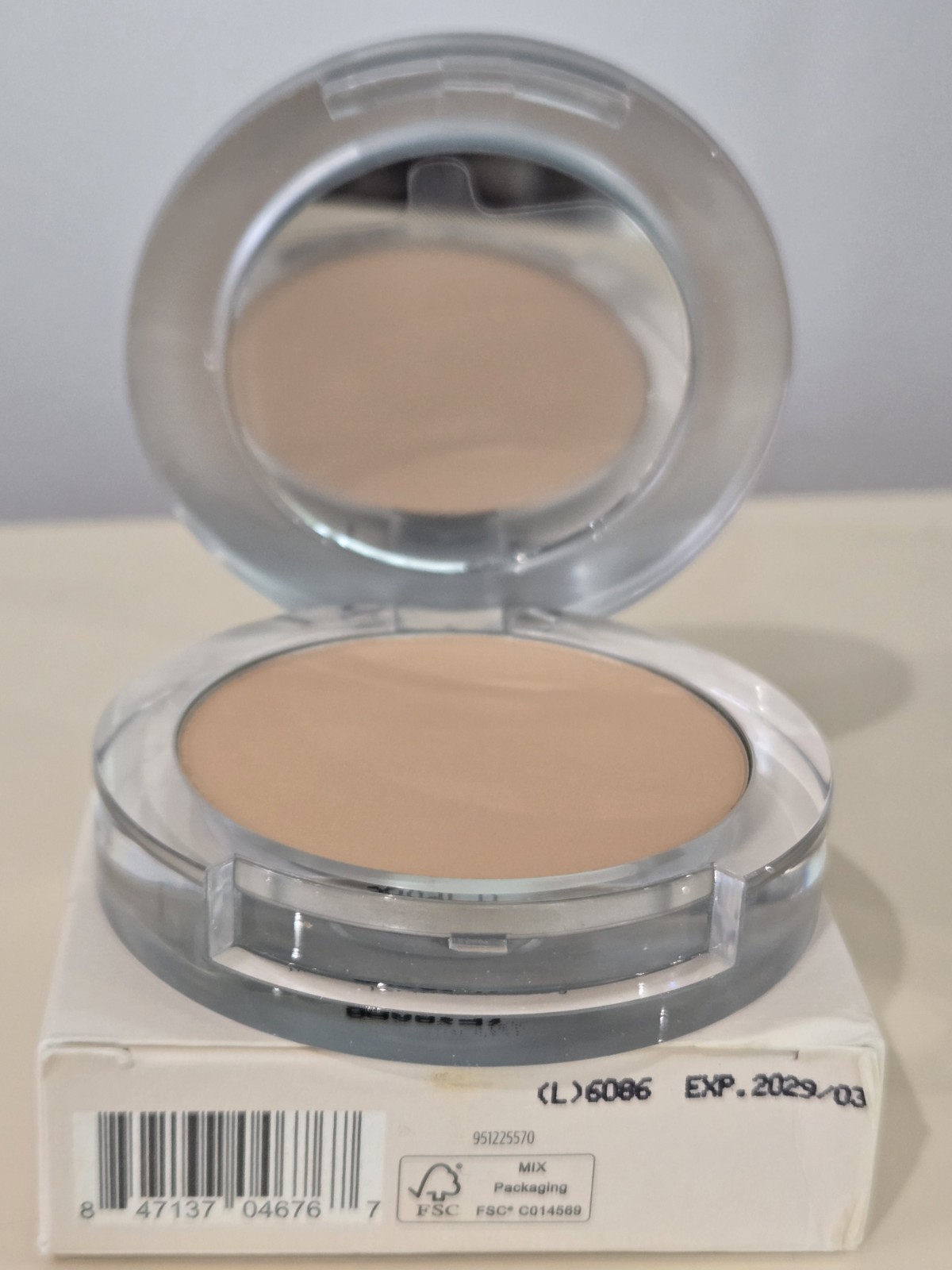 PUR Beauty 4-1 Beige Pressed Mineral Makeup Powder Foundation MG5 Exptn 2029 Box