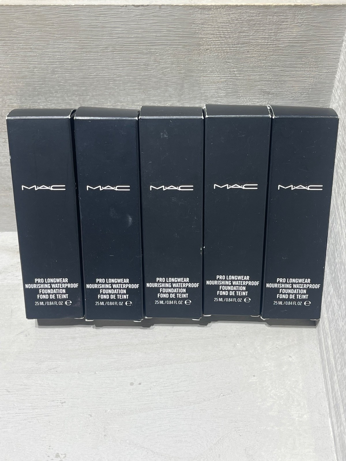 MAC Pro Longwear Nourishing Wateroof Foundation 25 ml (You Pick)