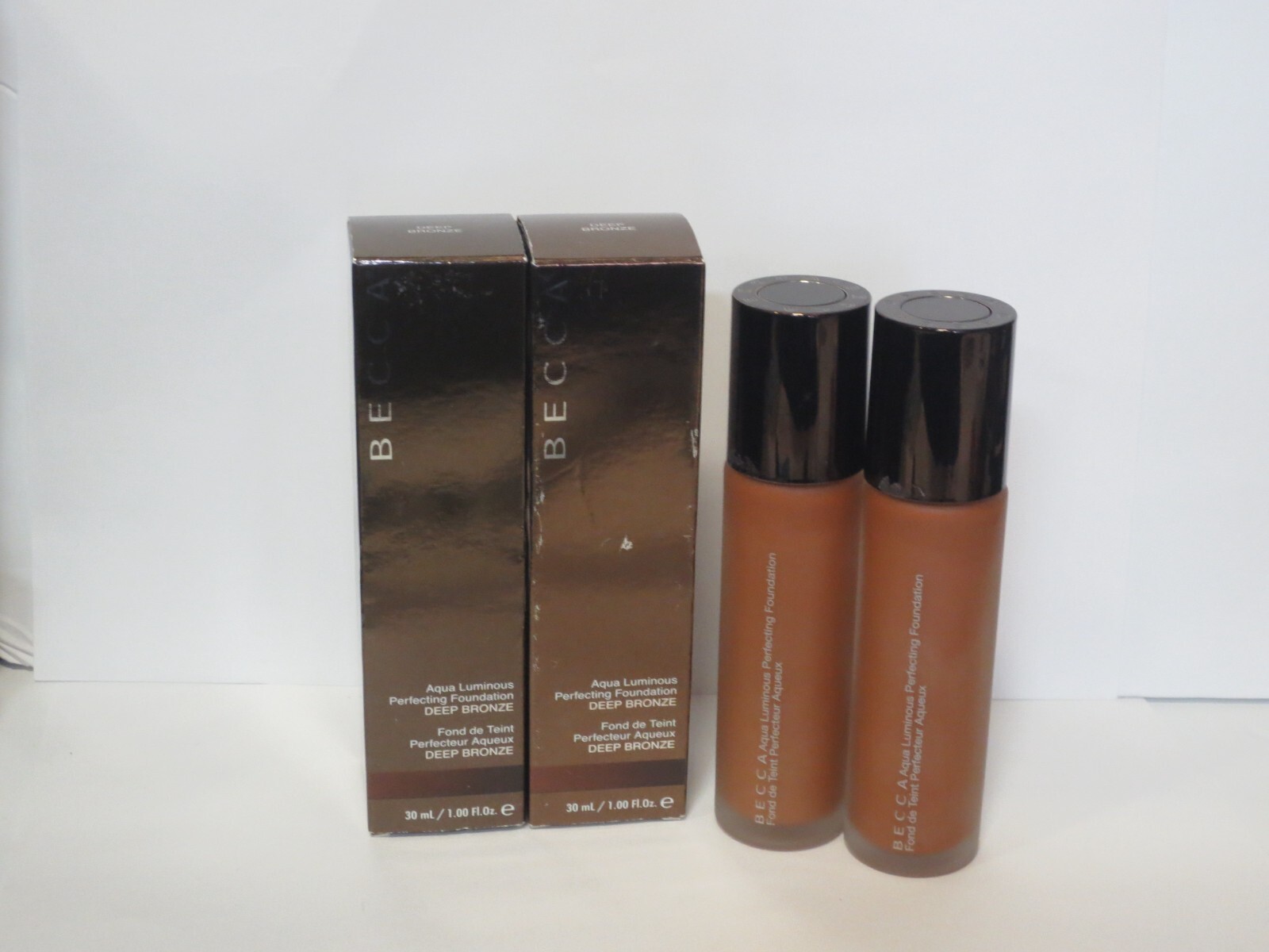 BECCA AQU LUMINOUS PERFECTING FOUNDATION DEEP BRONZE 1 OZ BOXED DETAILS (LOT 2)
