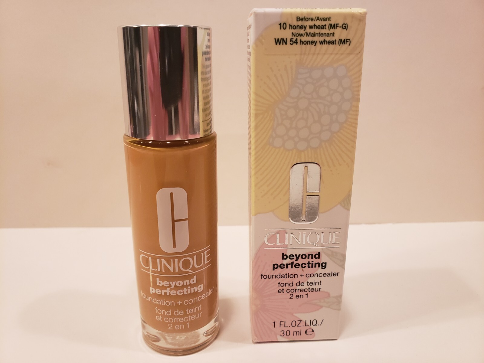 Clinique~Beyond Perfecting Liquid Foundation+Concealer~WN54 Honey Wheat~1 oz~NIB