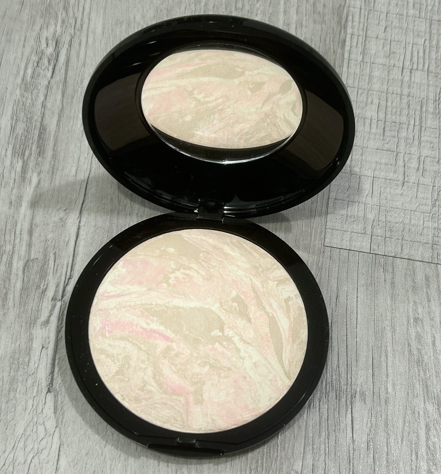 Laura Geller PORCELAIN Baked Balance n Brighten foundation LARGE SIZE