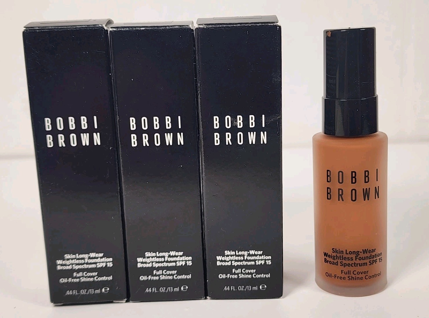 3 Bobbi Brown Skin LongWear Weightless Foundation SPF15 ‘N-090 Neutral Walnut’