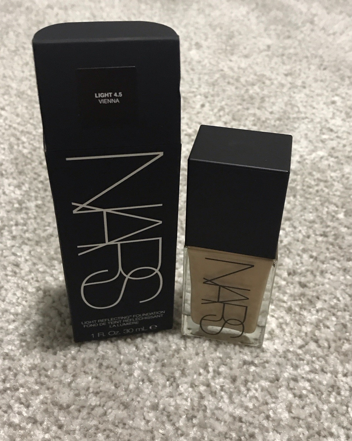 NARS Light Reflecting Foundation – Vienna (Light 4.5) 30ml/1oz