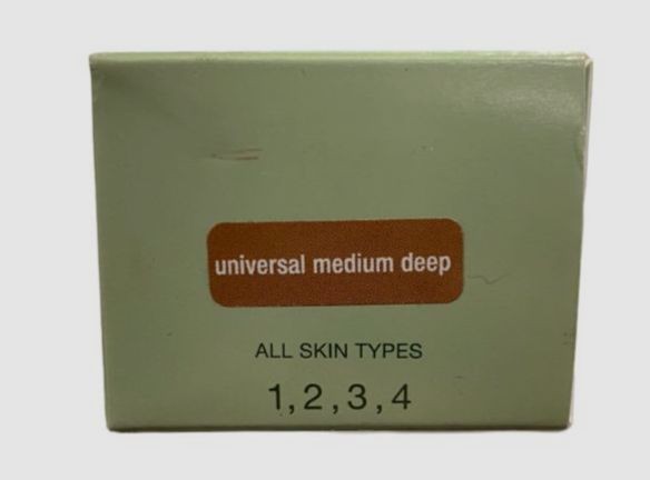 Clinique “Universal Medium Deep” Moisture Surge Foundation SPF 25 | 1.4 oz.