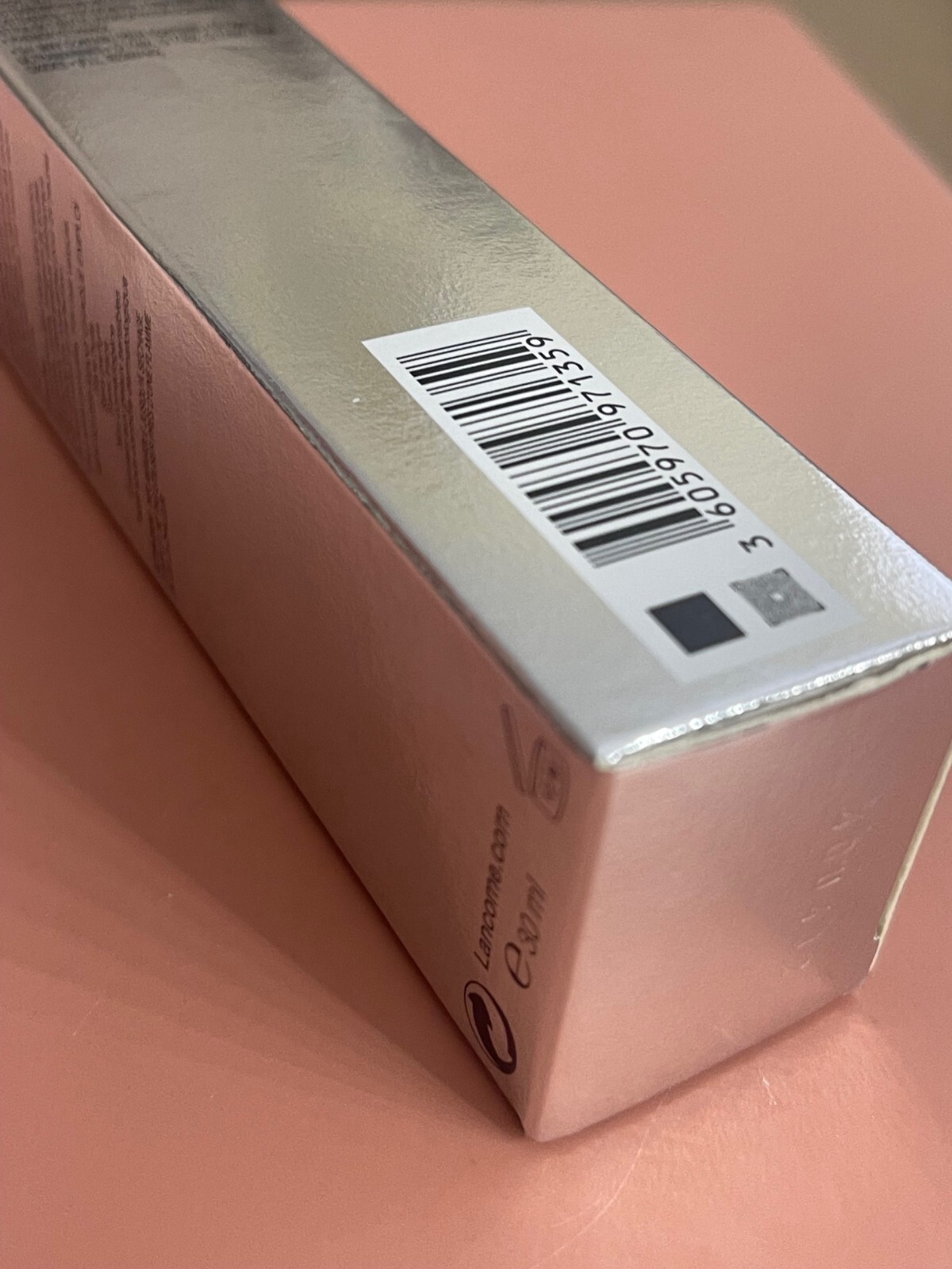LANCOME Teint Idole Ultra Wear 24HR transfer-resistant foundation -555 SUEDE (C)