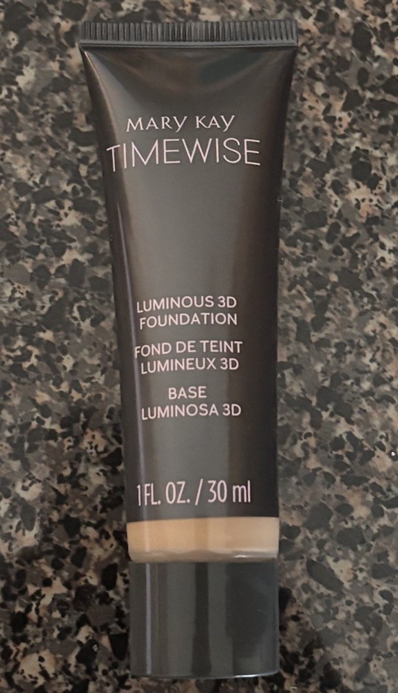 Mary Kay Timewise Luminuos 3D Foundation Normal to dry skin Beige N 190 RARE
