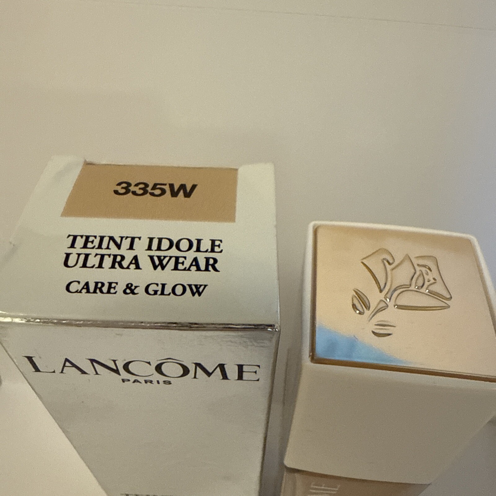 New Lancome Teint Idole Ultra Wear Care Glow Liquid Foundation 335W 1 oz spf 27