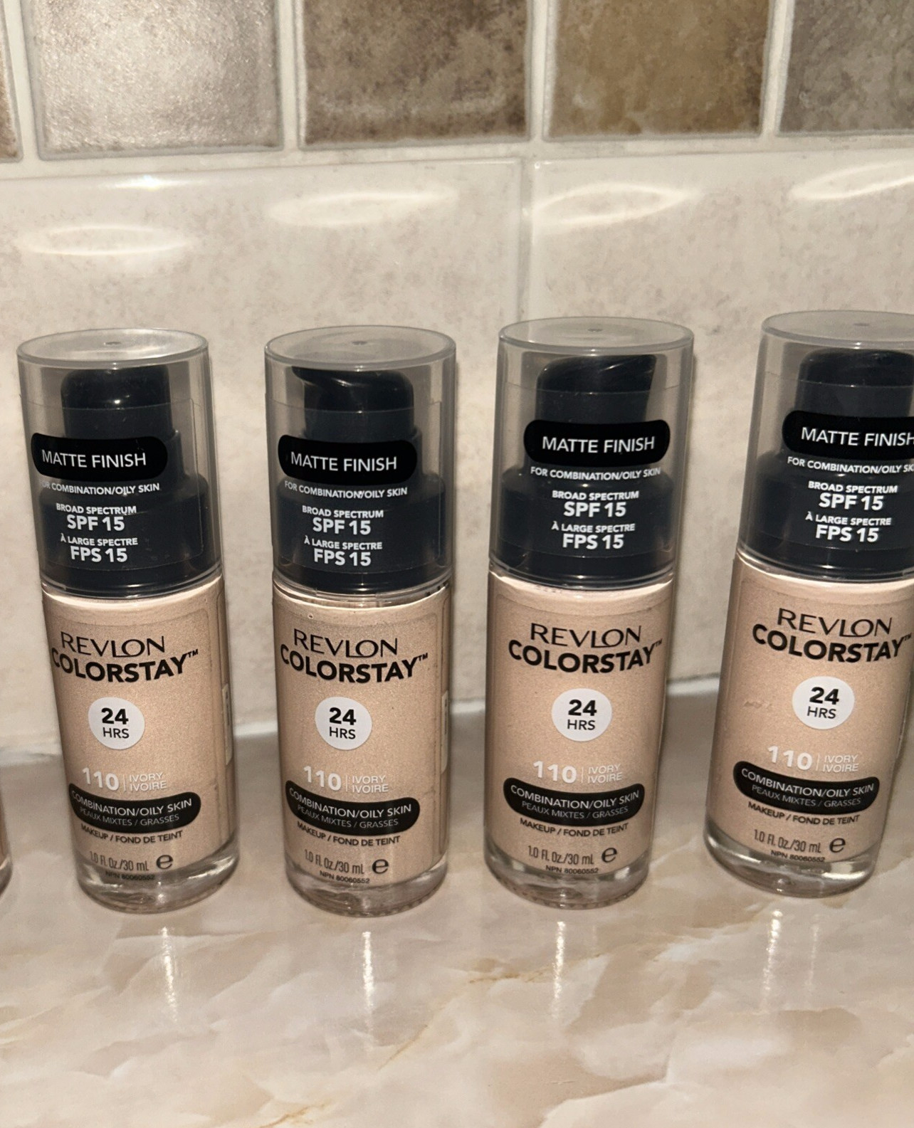 Revlon Colorstay Makeup 24hr SPF15 Combination/Oily Skin(1oz/30mL) NEW Only One!