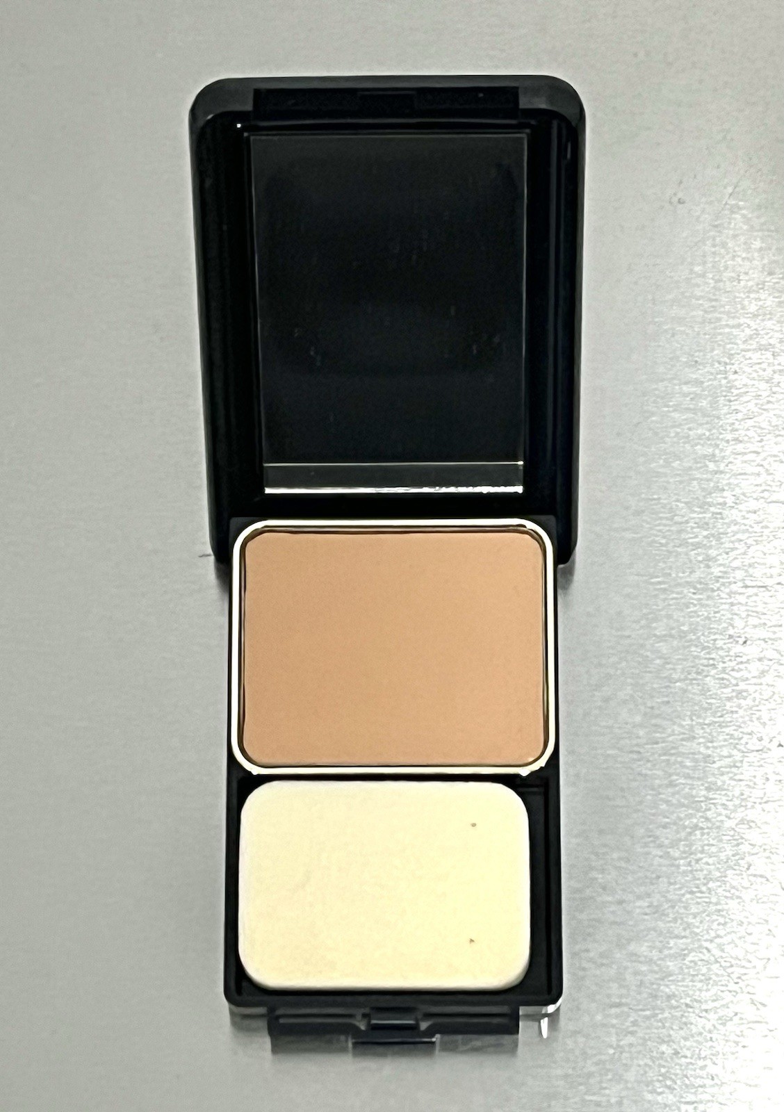 Max Factor Silk Perfection Liquid To Powder Makeup Foundation 8 Cool Bronze (#V4