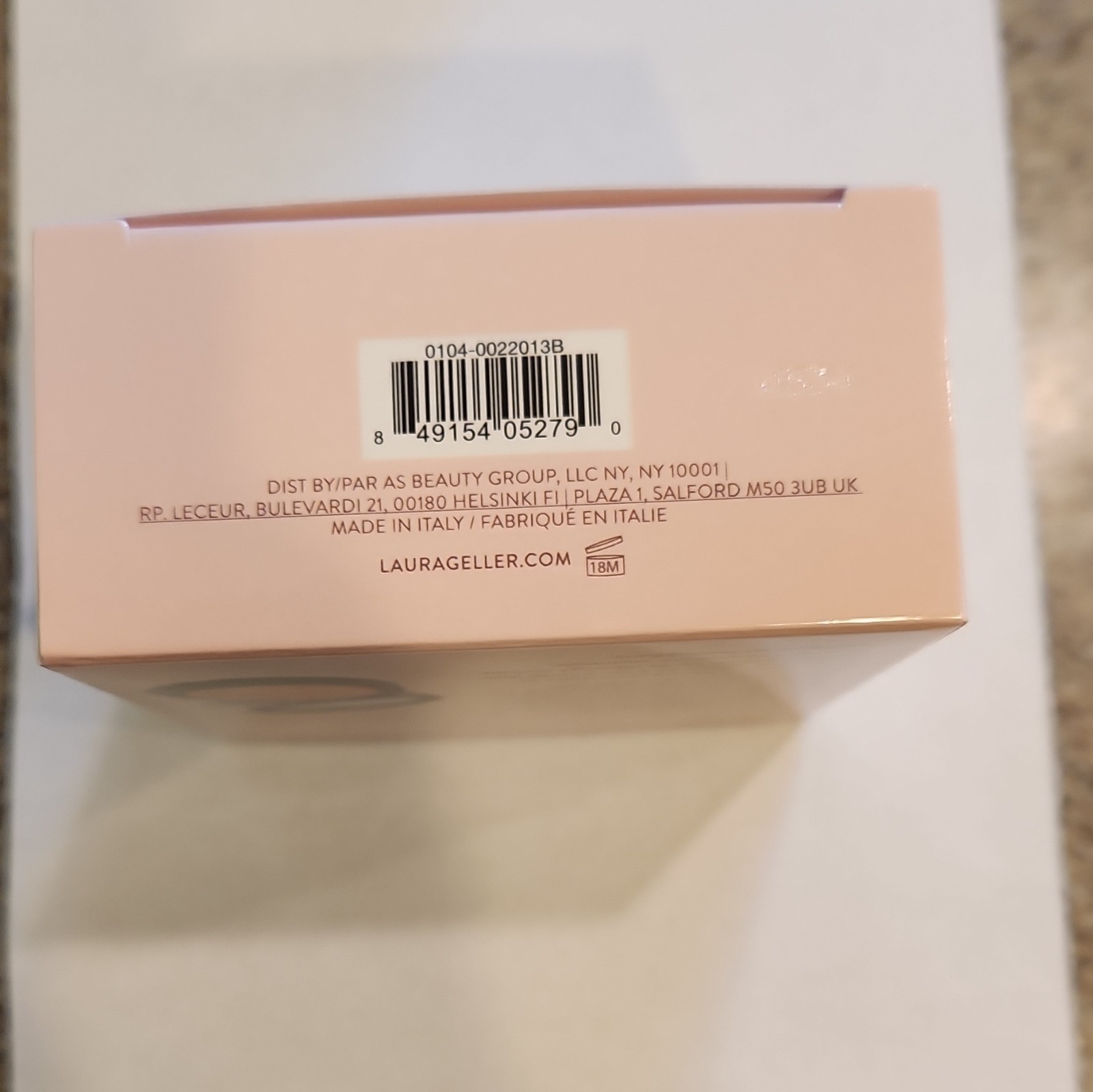 Laura Geller Double Take Baked Foundation Medium Matte Pressed Powder 0.35 oz