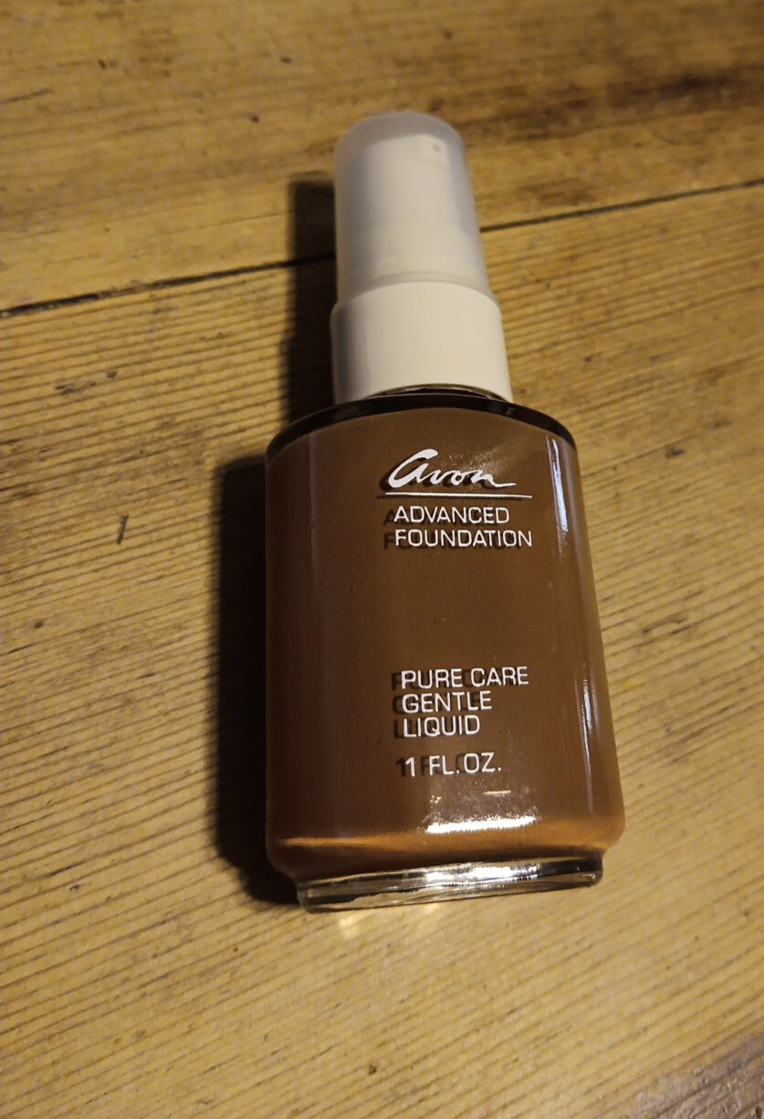Avon Advanced Foundation Golden Bronze 1 fl oz Vintage Unused New Without Box