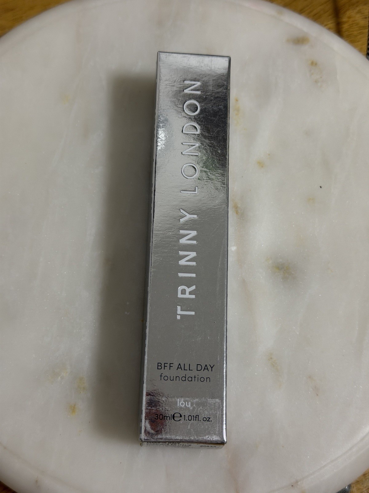 Trinny London BFF All Day Foundation Lou 30ml 1.01 fl oz New Sealed Italy