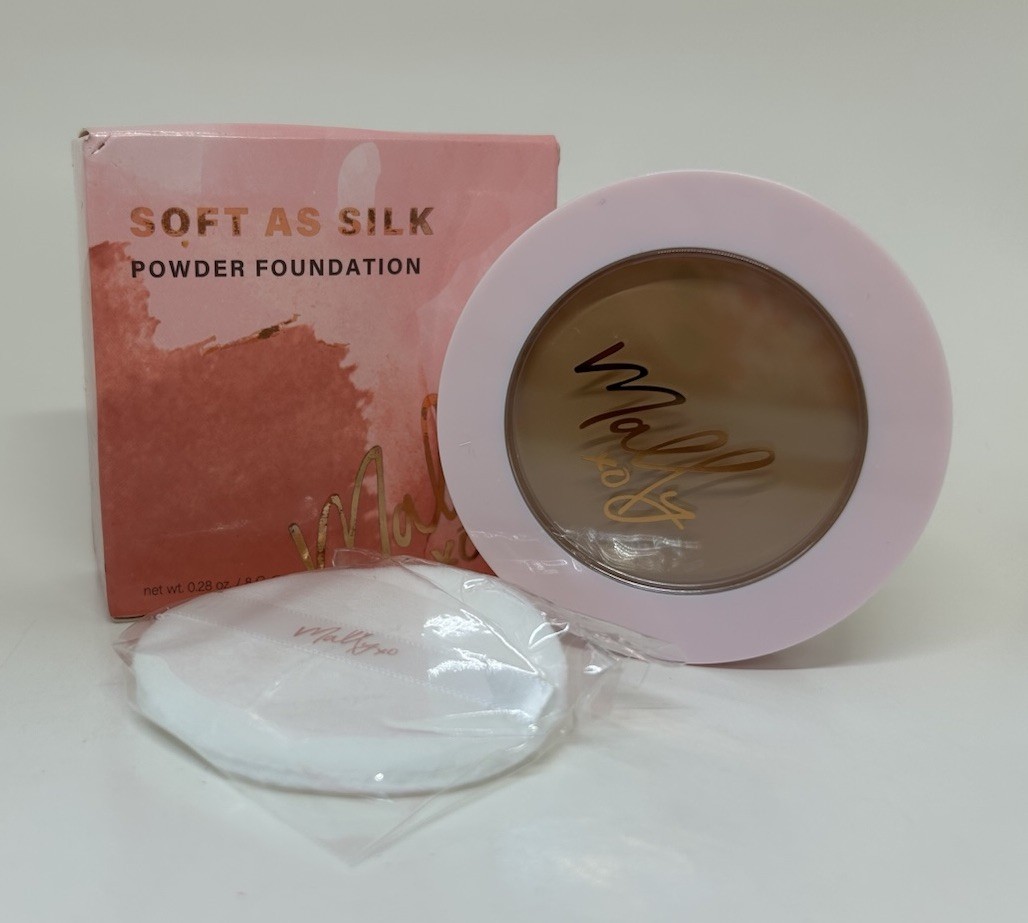 Mally Beauty Smooth Skin Perfecting Powder Foundation MEDIUM 0.28 oz NEW IN BOX