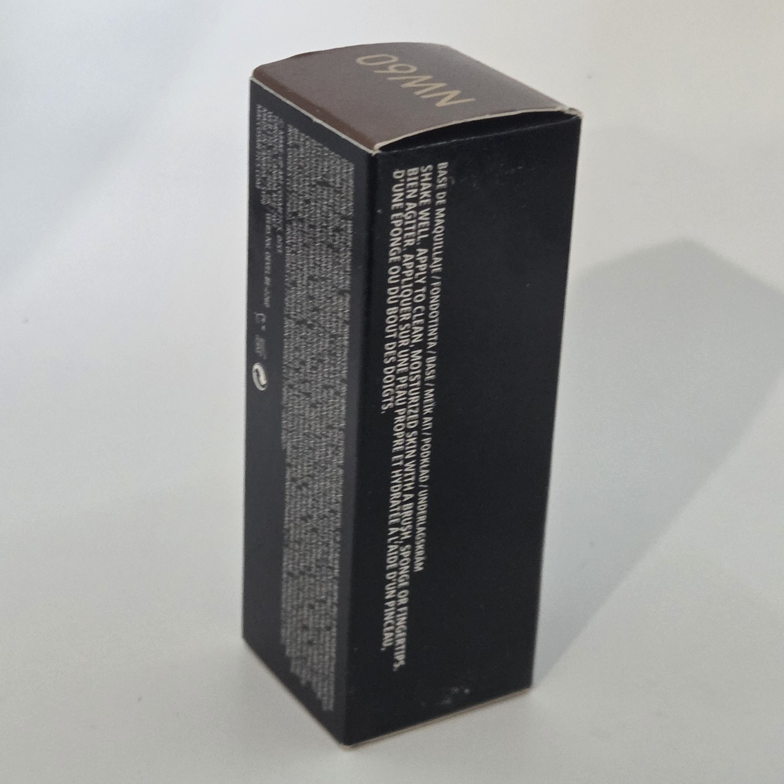 Mac Studio Radiance Serum Powered Foundation (NC60) Makeup Face Skin Protection