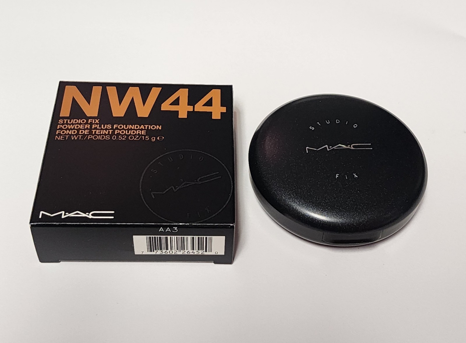 MAC NW44 Studio Fix Powder Plus Foundation Original Formula