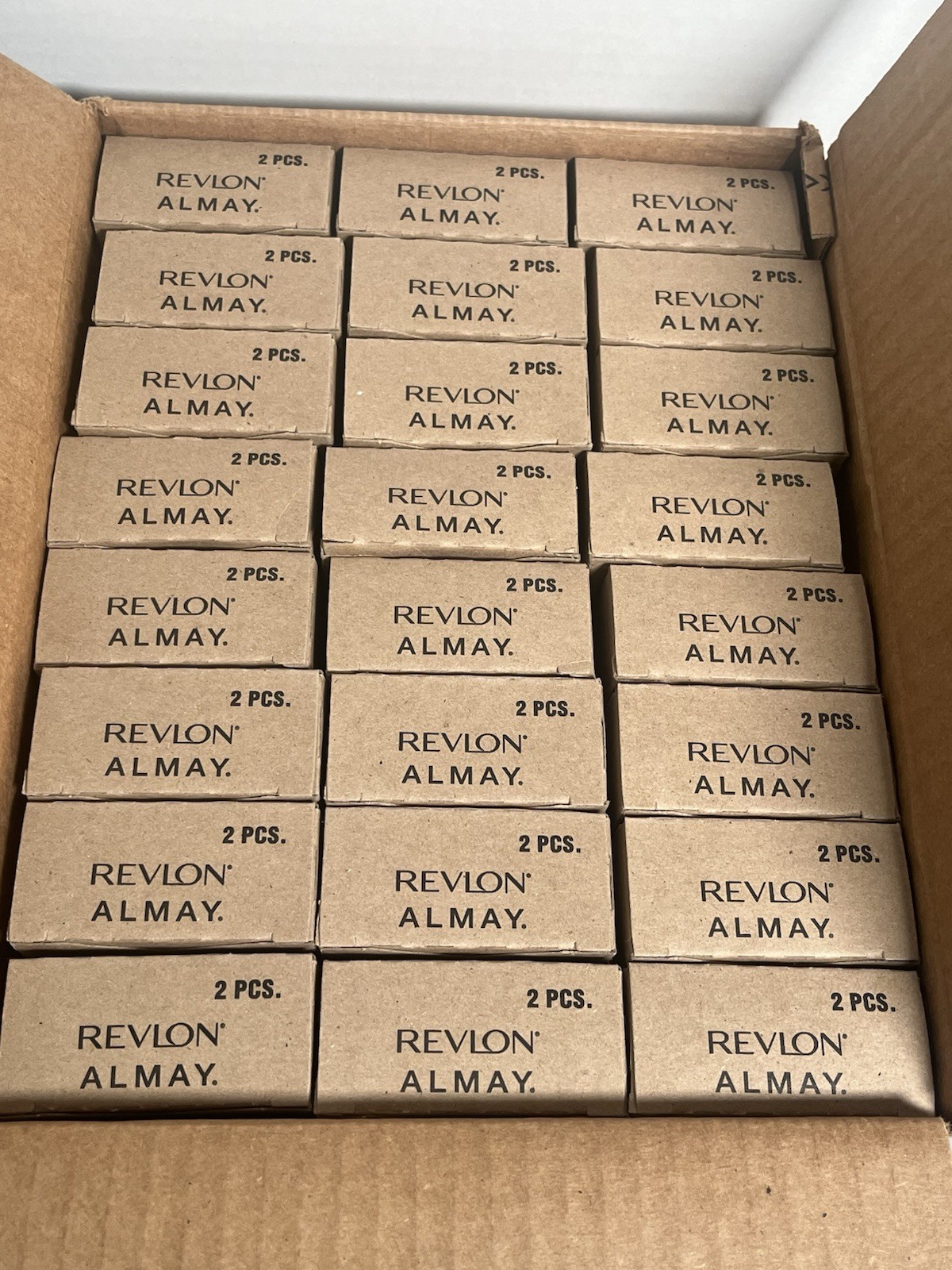 Lot of 48 Revlon Illuminance Skin-Caring Liquid Soft Nutmeg 601 Foundation