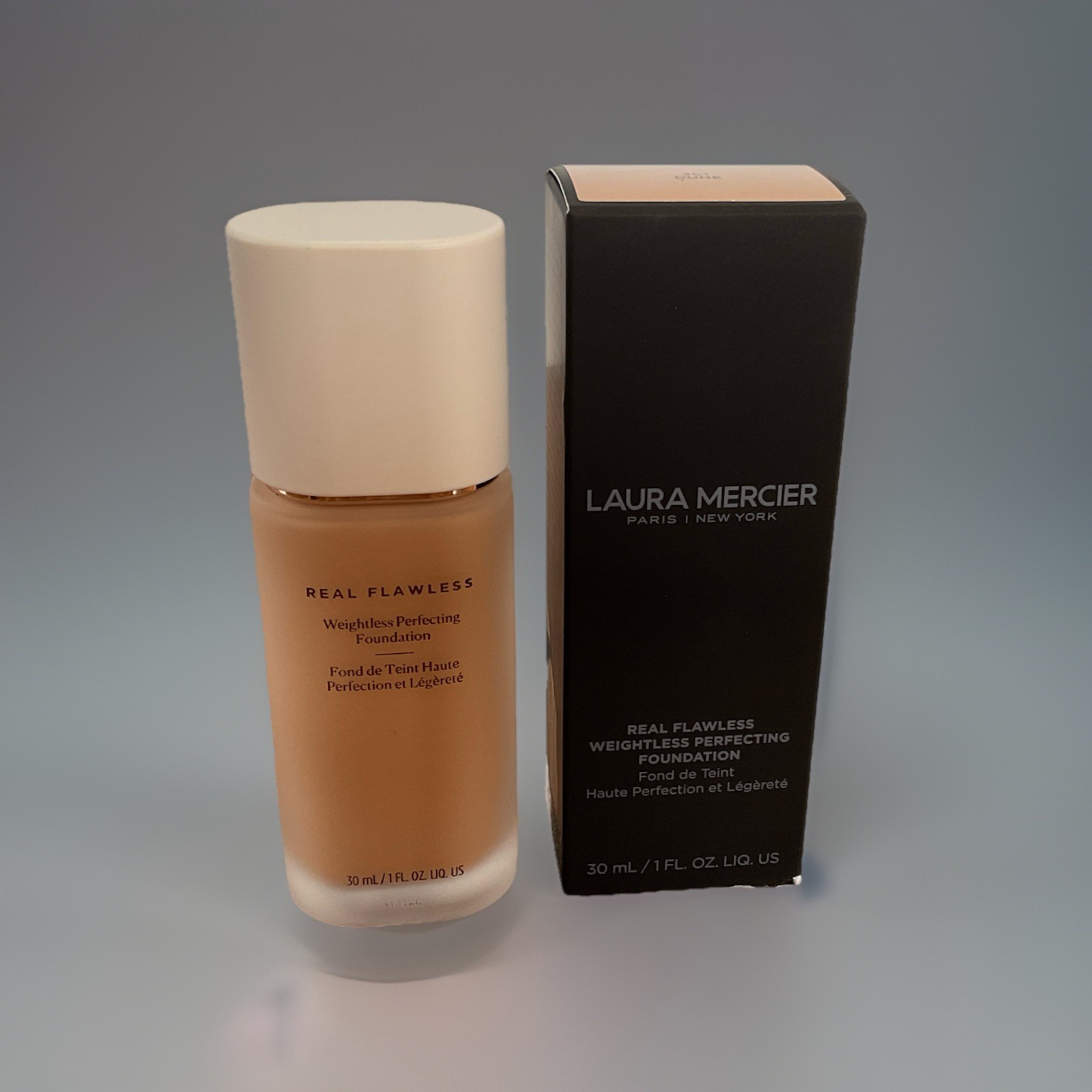 Laura Mercier Real Flawless Weightless Perfecting Foundation 3C1 Dune 1 Oz