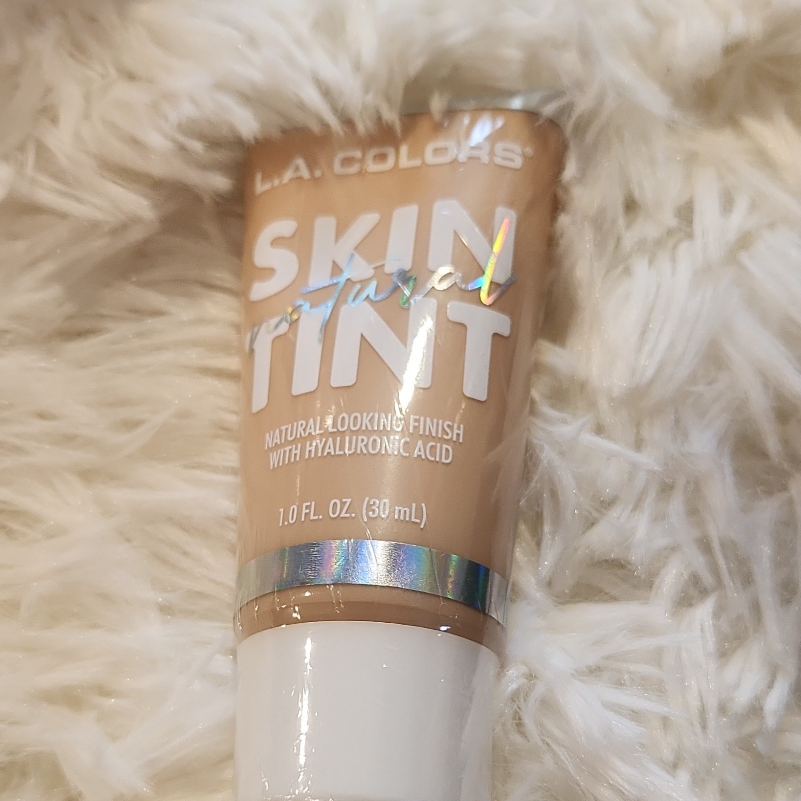 L.A. COLORS Skin Tint Liquid Tinted Foundation Natural CLM415 Hyaluronic 1 oz