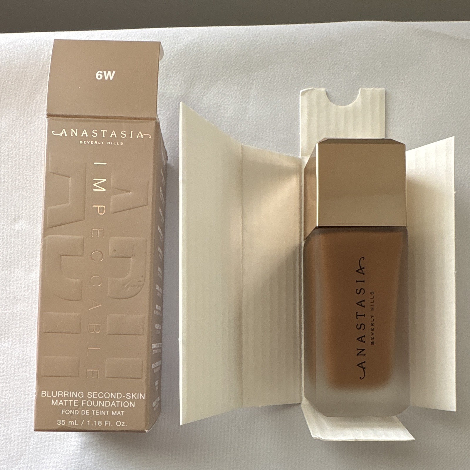 Anastasia Beverly Hills Impeccable Matte Foundation 6W 1.18 fl oz