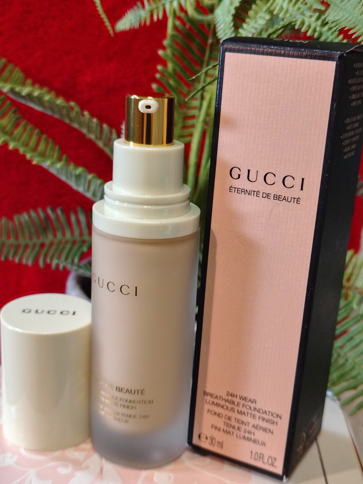 Gucci Foundation 24 Hour Full Coverage Luminous Matte Medium Fair 210N (DETAILS)