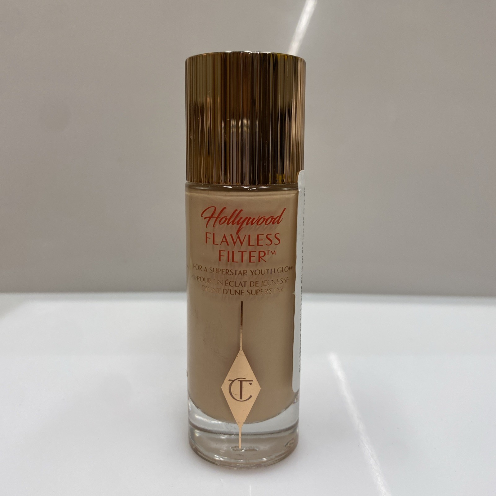 Charlotte Tilbury Hollywood Flawless Filter Foundation – 2 Fair/Pale 1oz No Box