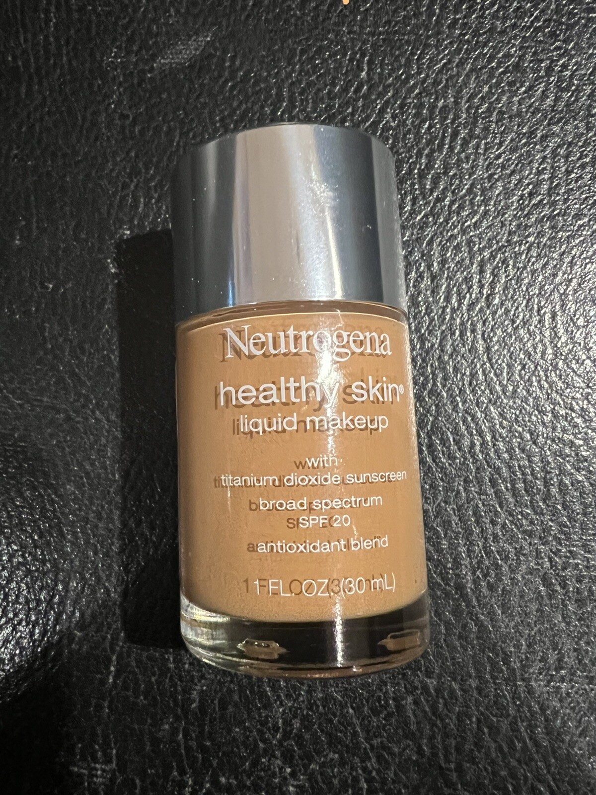Neutrogena Healthy Skin Liquid Foundation, 115 Cocoa, 1 fl. oz..